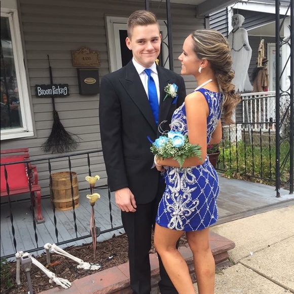 Formal Dress - Picture 8 of 8